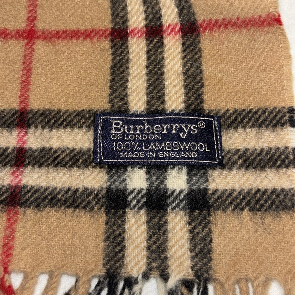 Burberry Classic Check Pattern 100% Lambs Wool Scarf!! - Picture 3 of 6